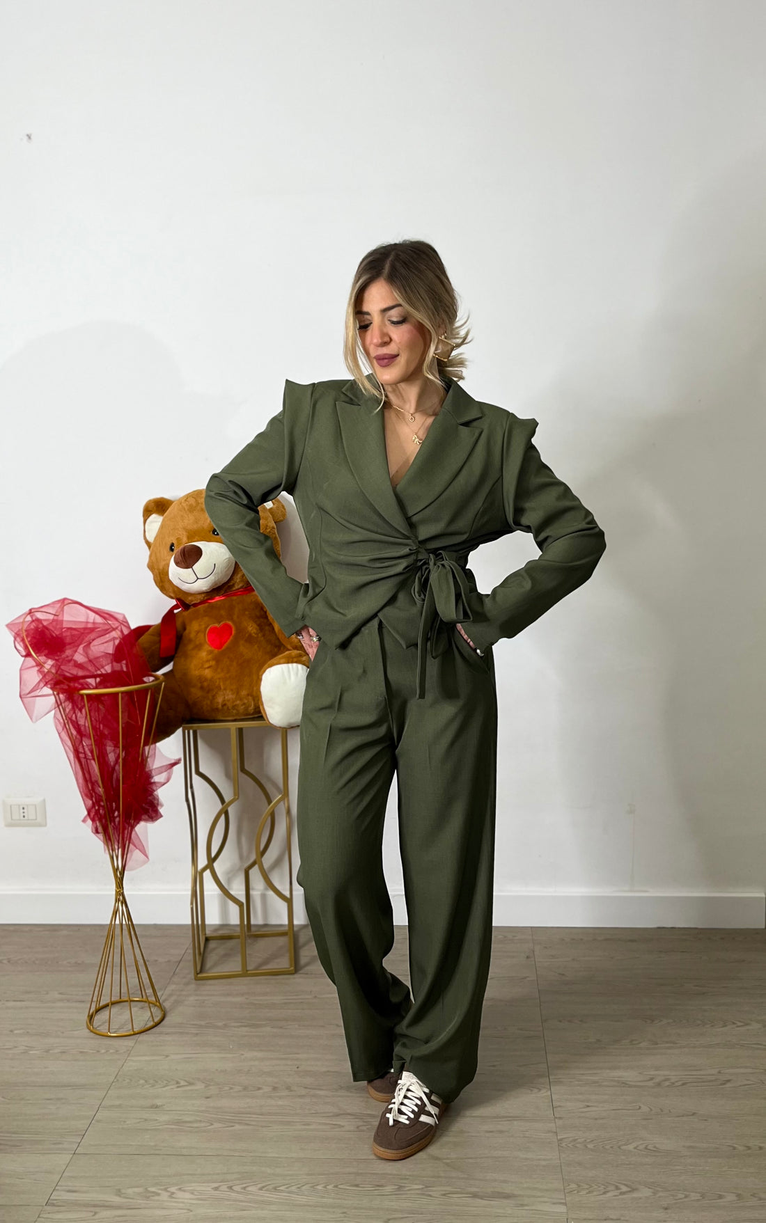 Tailleur blazer crop a portafoglio - verde