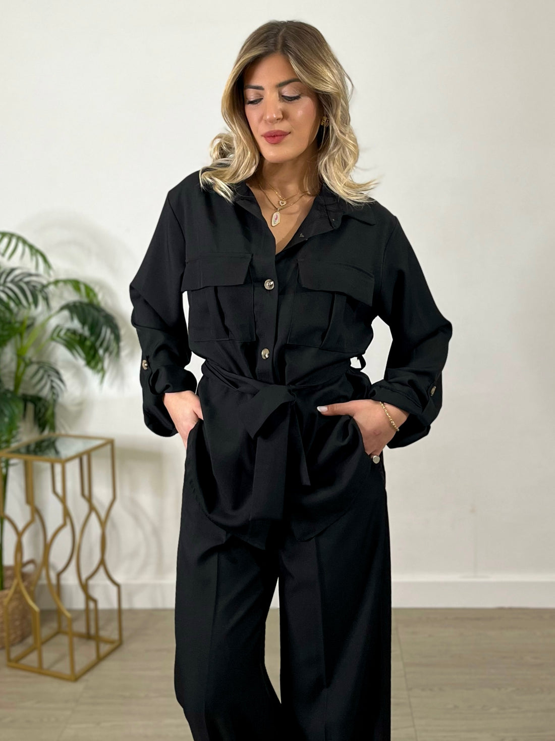 Tailleur morbido con cintura - nero