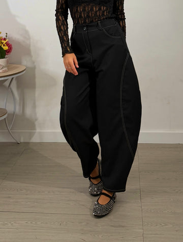 Pantalone balloon con cuciture a contrasto