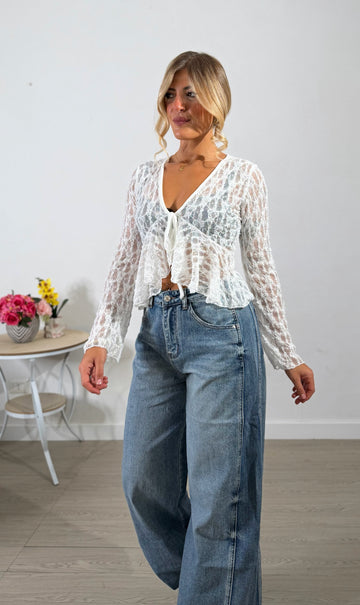 Blusa in pizzo bianca