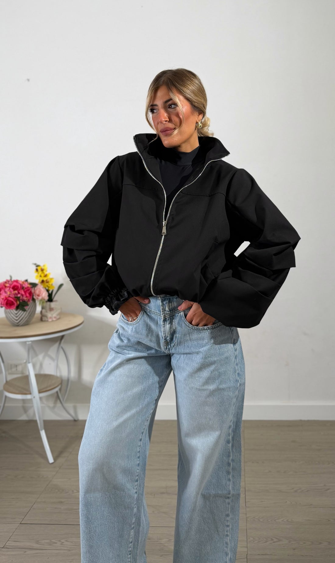 Giacca bomber drappeggiata nera